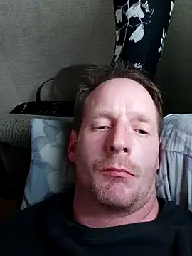 Lavoieya online show from October 11, 2025, 7:37 pm