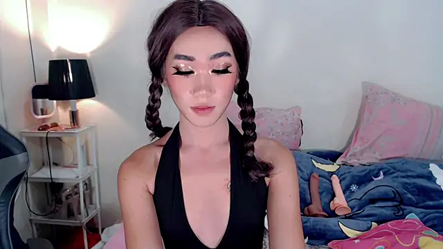 Snapshot of cutie_joana chatting on October 21, 2025, 2:05 pm cutie joana online show from October 21, 2025, 2:05 pm