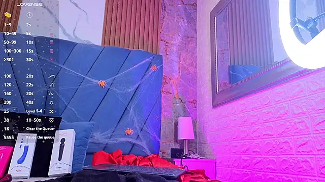 angel  red  online show from October 13, 2025, 4:14 am