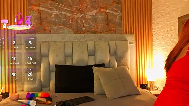 angel  red  online show from November 8, 2025, 8:01 pm