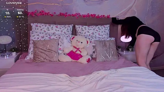 Snapshot of LanaAirlie chatting on November 25, 2025, 3:07 am LanaAirlie online show from November 25, 2025, 3:07 am