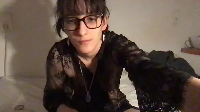 kimii222409 online show from November 28, 2025, 8:42 pm