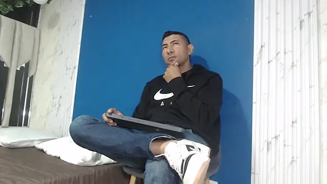 Morganandmegan online show from January 9, 2026, 11:06 am