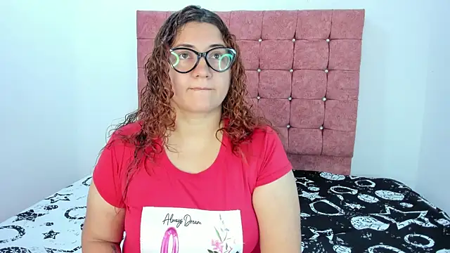 mishell lovely online show from January 8, 2026, 12:44 pm