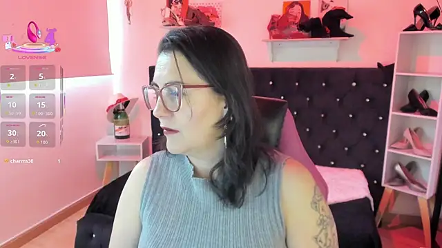 D Martii online show from October 7, 2025, 1:01 pm