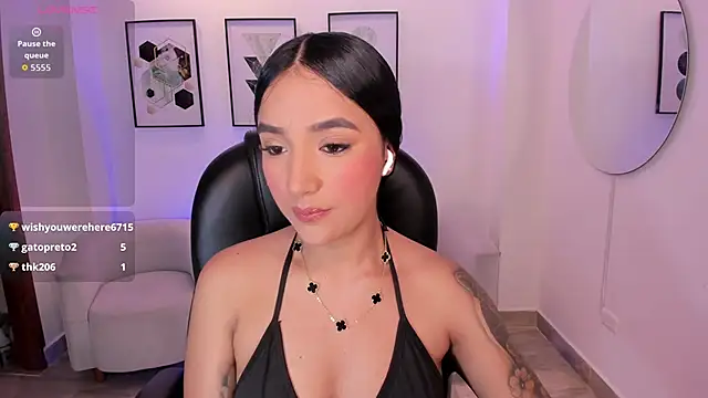 Snapshot of Beverly_johnson chatting on February 10, 2026, 3:27 am Beverly johnson online show from February 10, 2026, 3:27 am