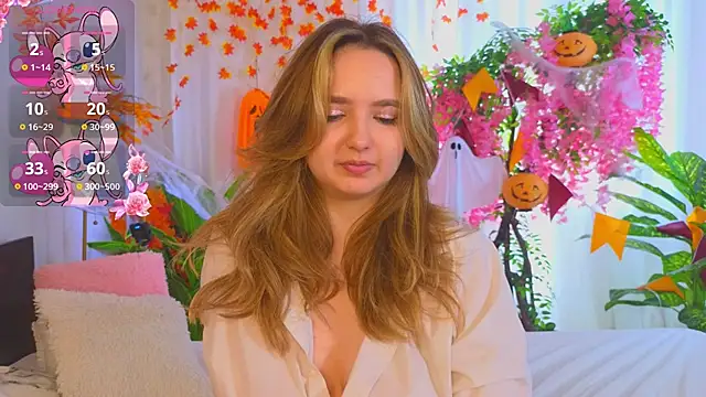 LucilleMcBride online show from October 26, 2025, 7:09 am