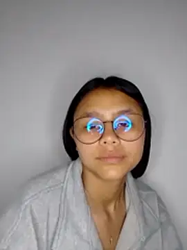 SofieLove 01 online show from February 13, 2026, 8:14 am