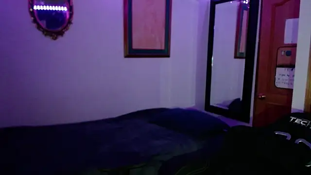 Snapshot of DanteObscuro chatting on November 15, 2025, 7:45 am DanteObscuro online show from November 15, 2025, 7:45 am