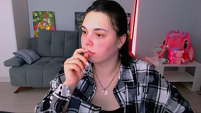 Snapshot of queenofthesense_ chatting on February 1, 2026, 10:02 am queenofthesense online show from February 1, 2026, 10:02 am