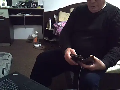 Snapshot of ColaredCuck55 chatting on January 18, 2026, 7:17 pm ColaredCuck55 online show from January 18, 2026, 7:17 pm