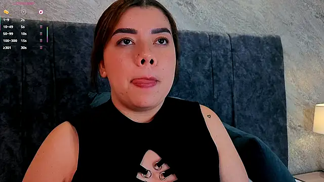 leilapons online show from April 5, 2026, 6:47 pm