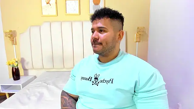 michael hill1 online show from October 28, 2025, 8:19 pm