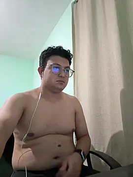 Snapshot of JaviSala chatting on May 25, 2026, 8:18 pm JaviSala online show from May 25, 2026, 8:18 pm