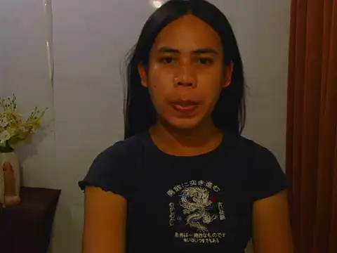 Snapshot of exoticpinay_dolly chatting on October 28, 2025, 4:35 am exoticpinay dolly online show from October 28, 2025, 4:35 am