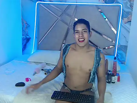 Boy-X- online show from October 5, 2025, 7:37 pm