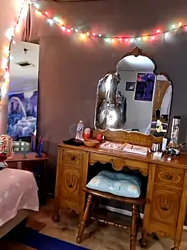 PeachyAriel online show from April 11, 2026, 2:41 am