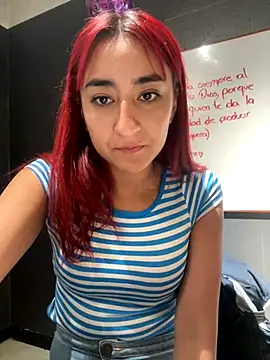 JuliethaDemon  online show from November 6, 2025, 1:37 pm