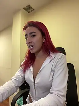 JuliethaDemon  online show from April 6, 2026, 1:56 pm