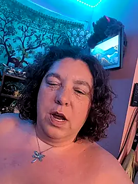 lil-gemini-hippy online show from April 24, 2026, 8:27 am