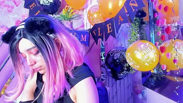 Akane Hikari  online show from March 26, 2026, 3:05 am