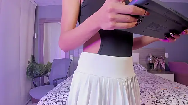 Snapshot of Alaiaguerra chatting on October 23, 2025, 7:34 pm Alaiaguerra online show from October 23, 2025, 7:34 pm