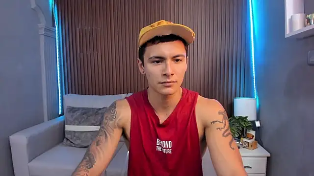 Snapshot of Leo_santoro chatting on September 24, 2025, 3:40 pm Leo santoro online show from September 24, 2025, 3:40 pm