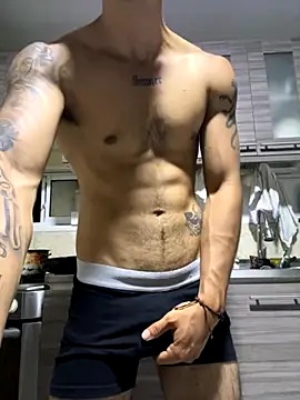 Snapshot of Leo_santoro chatting on October 4, 2025, 4:03 am Leo santoro online show from October 4, 2025, 4:03 am