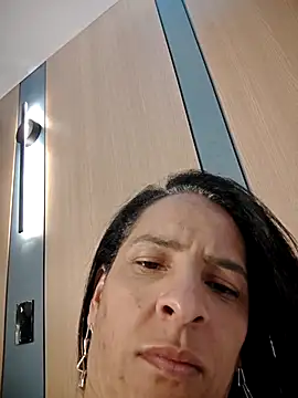 kelmacettare online show from November 13, 2025, 1:53 am