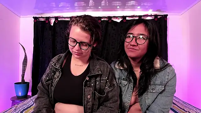 CrazyCakes  online show from March 13, 2026, 4:12 pm