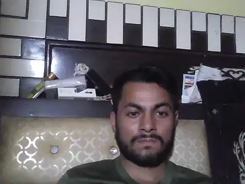 ursdreamperson online show from October 9, 2025, 10:38 am