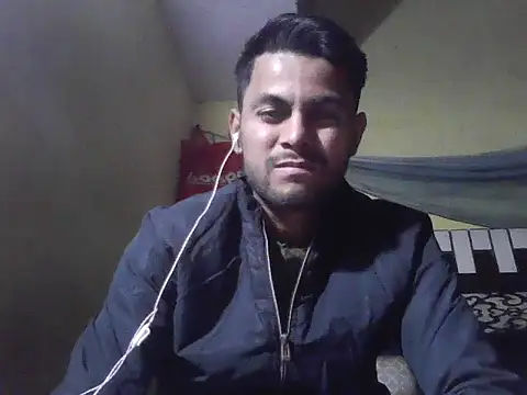 ursdreamperson online show from November 26, 2025, 4:01 am