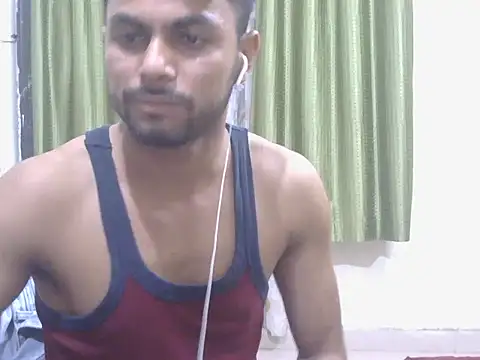 Snapshot of ursdreamperson chatting on June 3, 2026, 2:33 pm ursdreamperson online show from June 3, 2026, 2:33 pm
