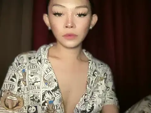 Mysterious tgirl online show from April 15, 2026, 7:47 am