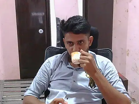 krishjaat43 online show from April 19, 2026, 3:02 pm