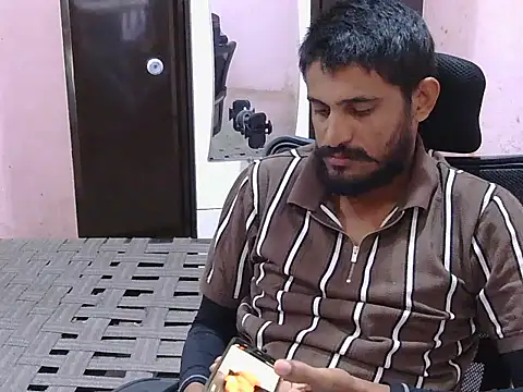 Snapshot of krishjaat43 chatting on February 6, 2026, 11:39 am krishjaat43 online show from February 6, 2026, 11:39 am