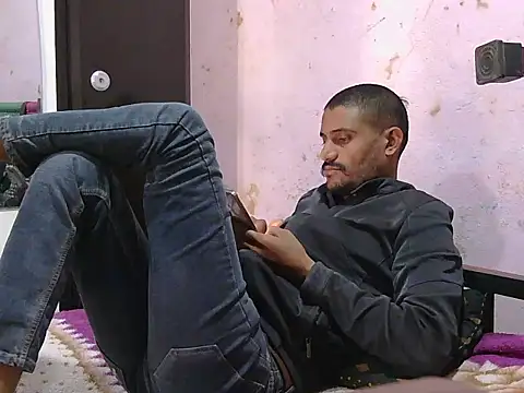 krishjaat43 online show from December 16, 2025, 6:06 am