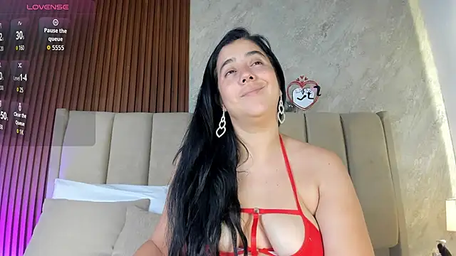  Cris Spicy  online show from November 8, 2025, 5:05 pm