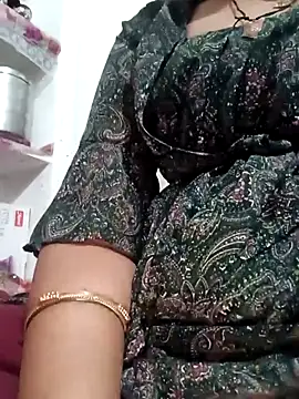 Chhaya hot online show from October 17, 2025, 4:09 pm