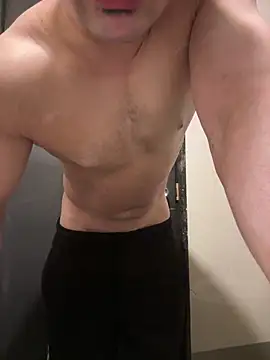 Snapshot of FitNhot_sam chatting on April 30, 2026, 6:15 pm FitNhot sam online show from April 30, 2026, 6:15 pm