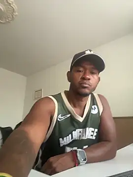 Snapshot of AndyCalifornia1 chatting on October 7, 2025, 12:39 pm AndyCalifornia1 online show from October 7, 2025, 12:39 pm