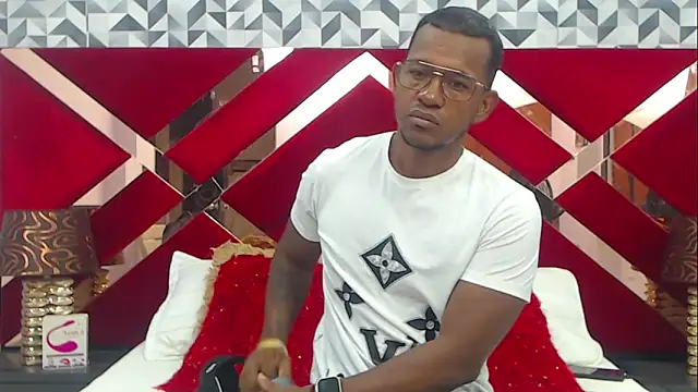 Snapshot of AndyCalifornia1 chatting on November 18, 2025, 12:19 pm AndyCalifornia1 online show from November 18, 2025, 12:19 pm