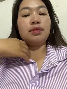 Snapshot of Nhung584 chatting on October 20, 2025, 1:29 am Nhung584 online show from October 20, 2025, 1:29 am