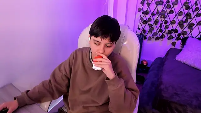 Nathaly ds online show from March 16, 2026, 8:00 pm