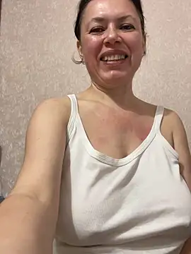 Kiravix online show from April 13, 2026, 6:56 pm