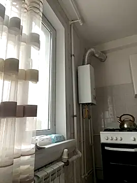 Kiravix online show from November 9, 2025, 10:52 am