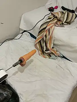 Ozge-SluttyScream69 online show from February 27, 2026, 11:26 pm