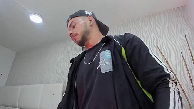 dylan jacobx online show from February 3, 2026, 7:24 am