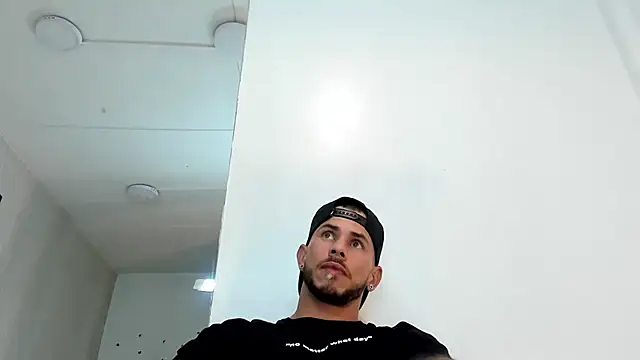Snapshot of dylan_jacobx chatting on May 12, 2026, 4:02 pm dylan jacobx online show from May 12, 2026, 4:02 pm