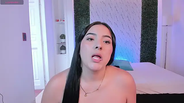 sofiacaramel online show from November 24, 2025, 4:18 pm